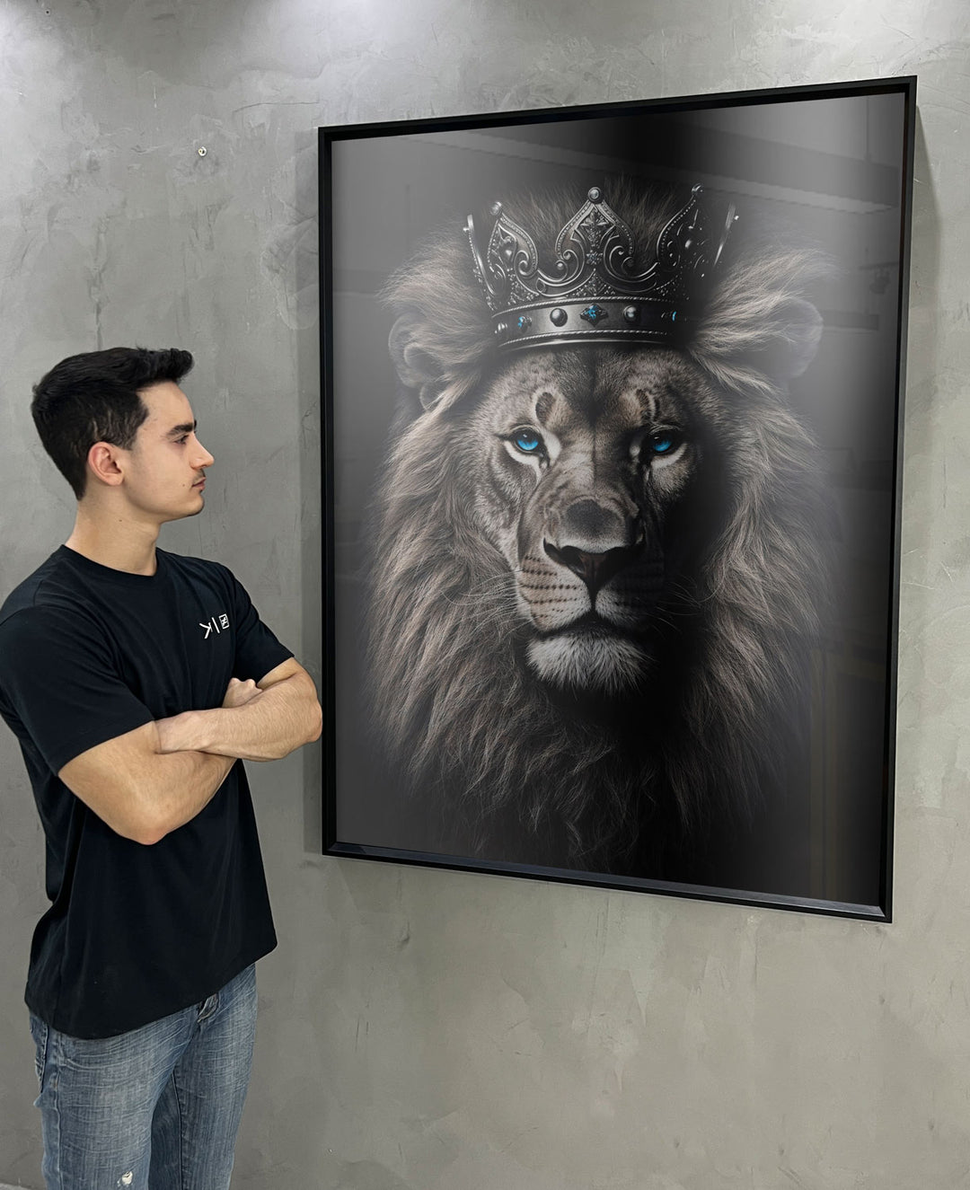 Royal Lion With Crown Modern Canvas Print