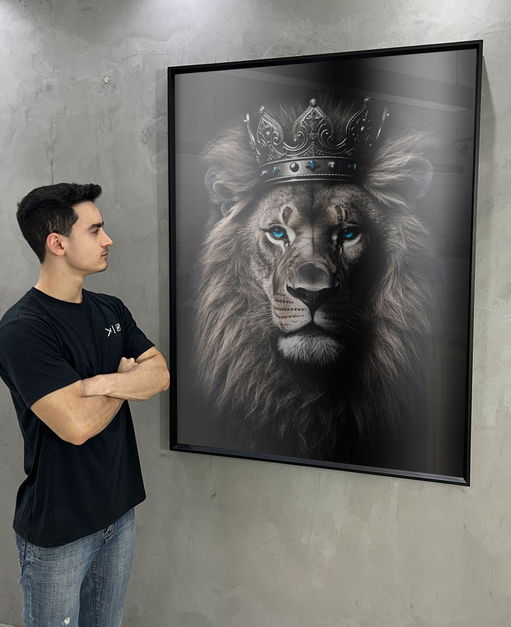 Royal Lion With Crown Modern Canvas Print